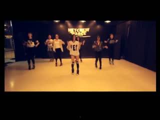 成人初学单人街舞视频,单人街舞教学视频全解析