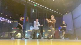 安徽成人街舞视频大全教学,舞动青春，解锁舞蹈魅力